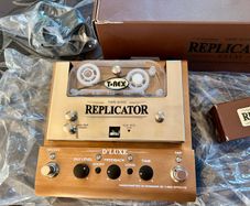 T-Rex Replicator Dluxe