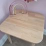 kids table and chair Image 4