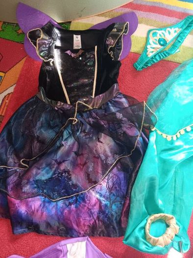 Fancy Dress costumes ages 5-6