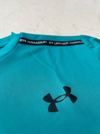 Boys teal under armour T-shirt