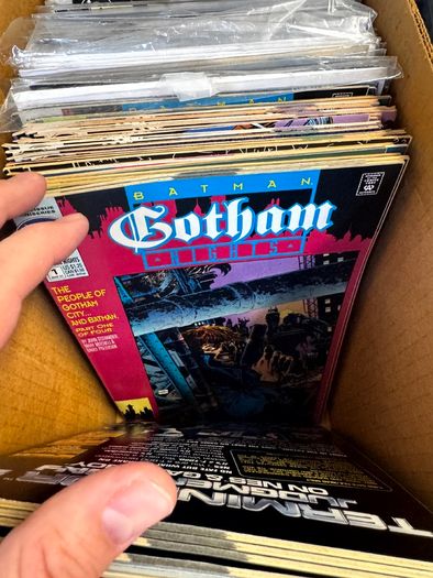 DC Long Comic Box w 250 comics for Sale (2)