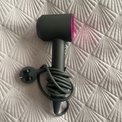 hairdryer Dyson