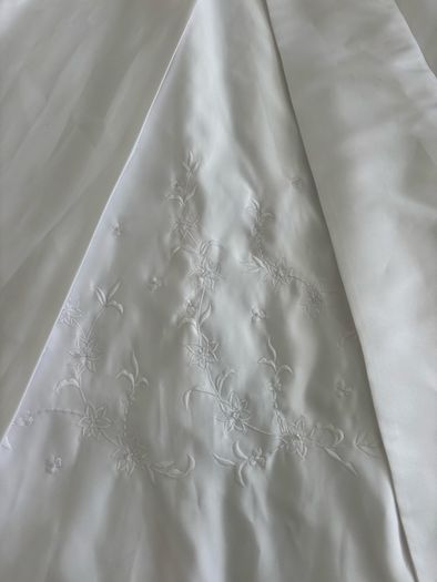 Amanda Wyatt Wedding Dress