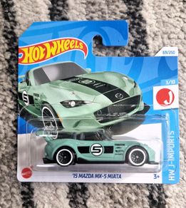 Hot Wheels - 15 Mazda MX-5 Miata