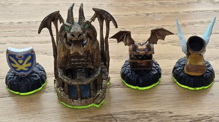 Activision Xbox 360 Games Figures Spyro