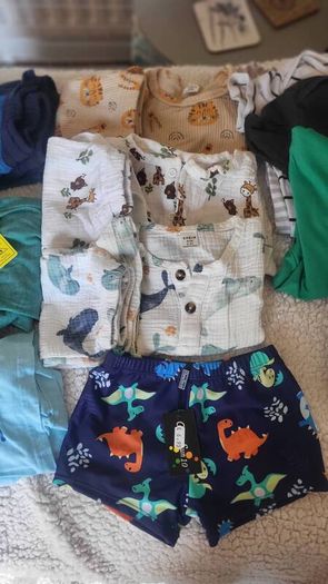 toddlers clothes & runners