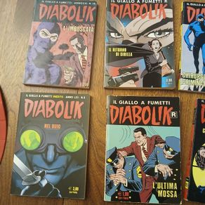 DIABOLIK - 10 Italian comic books