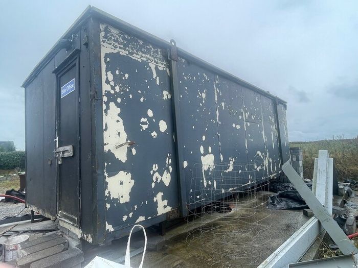 Site Cabin/Shed (Needs work)