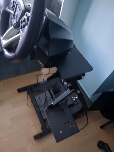 HORI Overdrive Racing Wheel for XBOX , pedals and stand