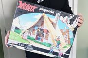 2 Playmobil Asterix playsets  (NEW)