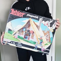 2 Playmobil Asterix playsets  (NEW)