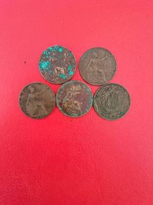 5 British Halfpennies 1915/17/24/27/38