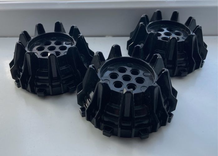 lego black wheel with cleats and flanges
