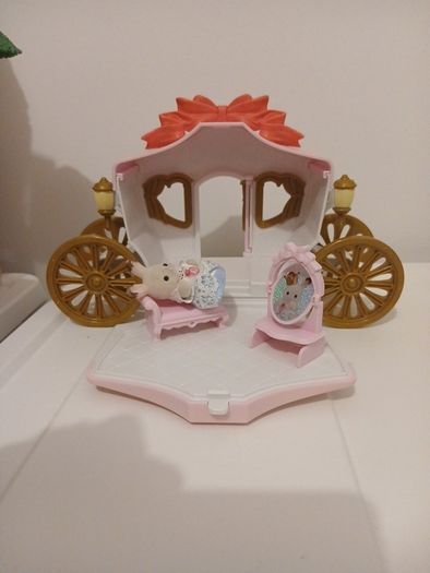 Royal sylvanian carriage