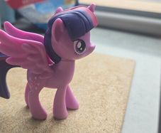 Princess Twilight Sparkle 3 inch Solid Vinyl MLP G4 My Little Pony
