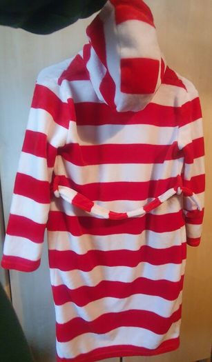 Soft children's bathrobe 9-10