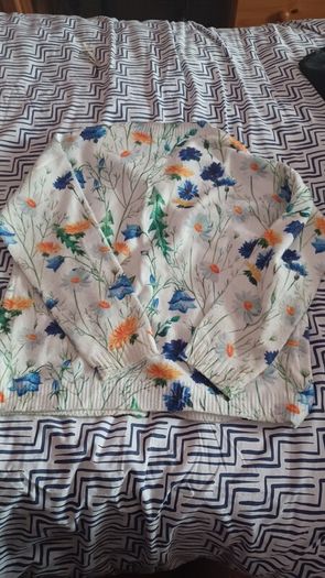 3 ladies sweaters