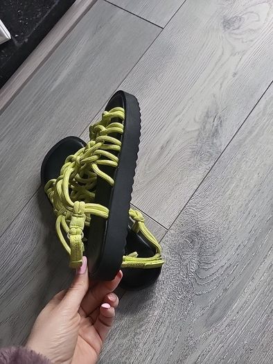 Girls Sandals