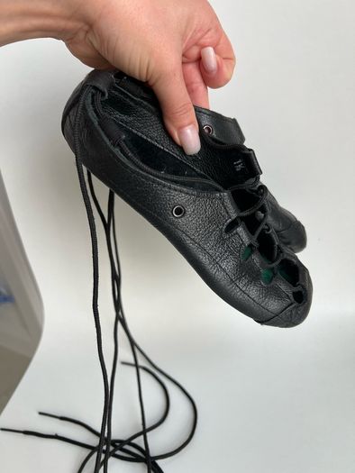 Irish dancing pomps size 1,5 UK, but ok for 2 and 2,5 UK