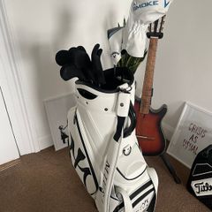 Like new Miura MB101 set with sand and gap wedges and Tour Bag.