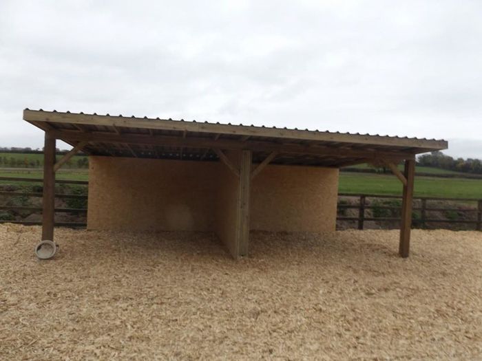 Field Shelters for sale from 1500