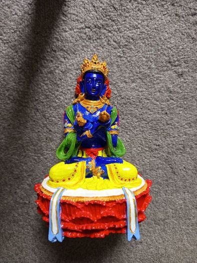 Buddha statue