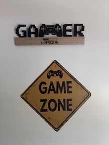 Gamer signs metal