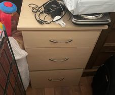 chest of drawers