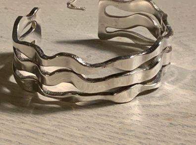 Silver bracelet and earrings