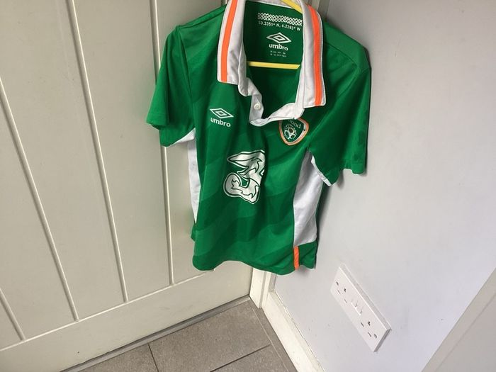Ireland Tshirt age 9/10