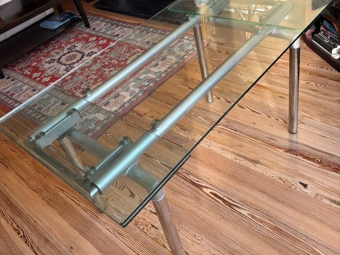 Glass kitchen table - Extendable