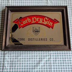 gin pub mirror