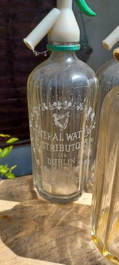 Antique Pub Memorabilia, Soda Syphons, garden  Bar,House  Bar