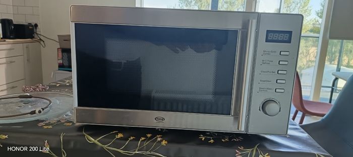 Microwave oven
