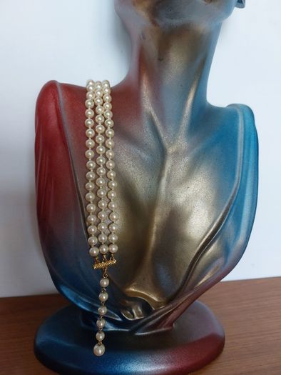 Vintage Triple Strand Pearl Choker