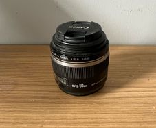 Canon EF-S 60mm f/2.8 Macro USM Lens