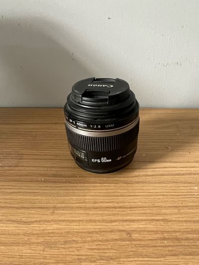 Canon EF-S 60mm f/2.8 Macro USM Lens