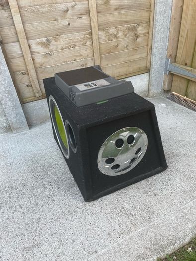 sub-woofer speaker