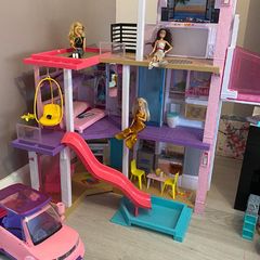 Barbie Dreamhouse, Campervan & lots more included