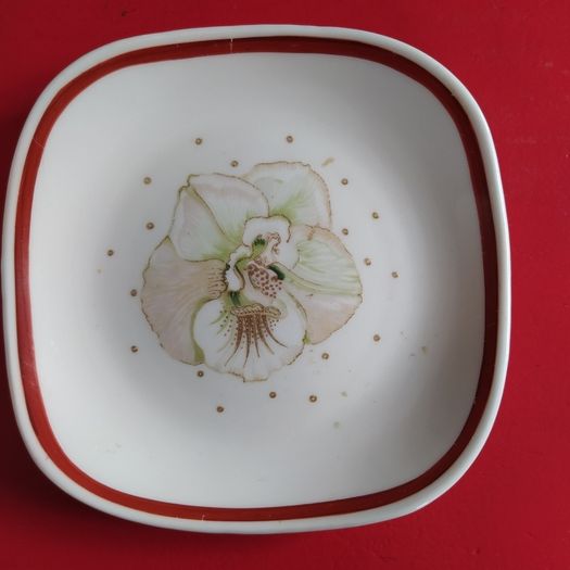 Susie Cooper /1967- 1968,trinket plate
