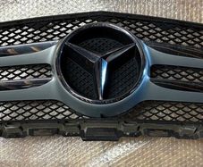 Mercedes c class grill original