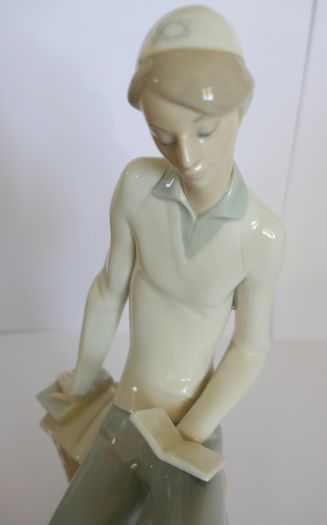 Lladro Figurine