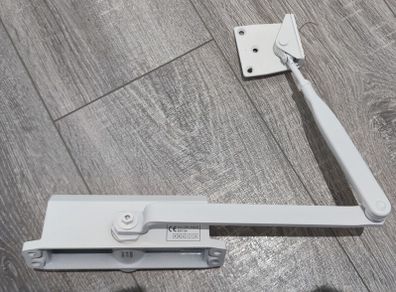 Door closer