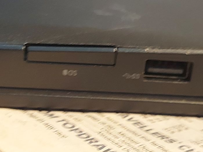DELL Latitude 5490, Intel Core i5-7300U CPU, 2.71GHz. 8GB Ram, 256GB SSD, Windows 10 Pro, Microsoft Edge, Chrome and VLC