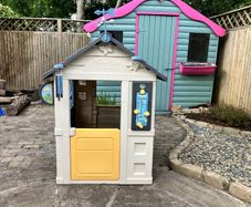 Smoby 4 Playhouse
