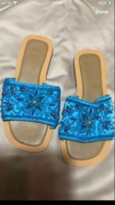 Ladies new sandals size 3