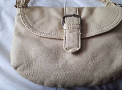 New cross over bag tag attached
