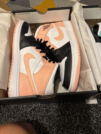 Jordan 1 Mid 2021 rare