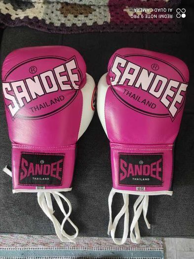 Sandee Thailand leather boxing gloves