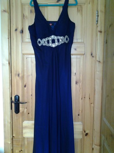 Dress (Debs) make a offer